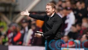 Hearts manager Robbie Neilson expects team to be ready to face Hibs in derby