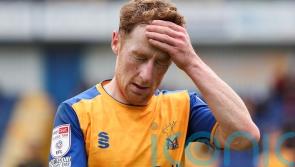 Mansfield wait on Stephen Quinn and Stephen McLaughlin for Bradford game