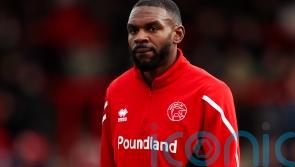 Carlisle held to goalless draw by 10-man Walsall