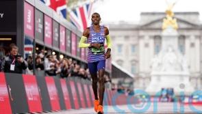 Mo Farah prepares for ’emotional’ final London race in Sunday’s Big Half