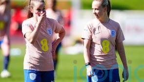 Beth Mead lauds ‘unbelievable’ Ella Toone as England reach Euro 2025 quarters
