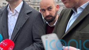 Hayes apologises for wearing ‘brown makeup’ in Obama impersonation