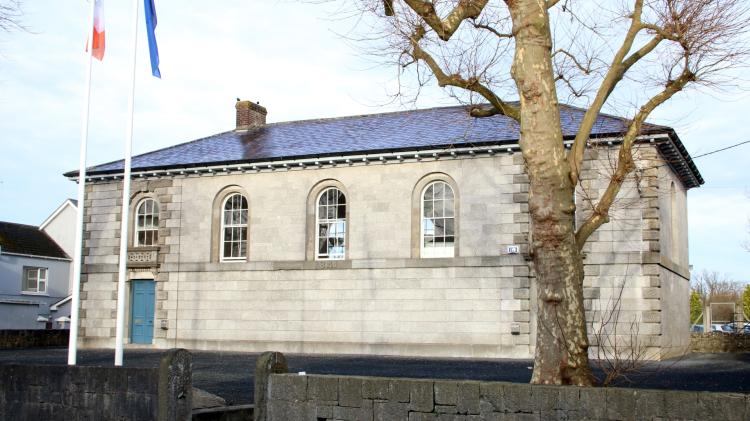 ‘Highly intoxicated’ Limerick man crashed into wall while banned from the roads ‘Highly intoxicated’ Limerick man crashed into wall while banned from the roads