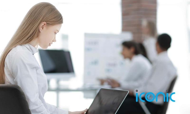 GUIDE: 5 ways to get ahead at work in 2022 without traditional connections