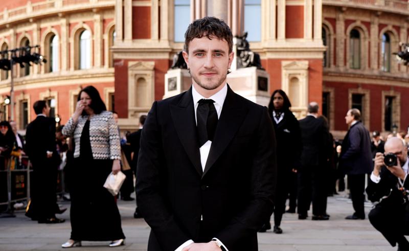 Paul Mescal hopes Olivier award win gives his mother ‘a little bit of a lift’