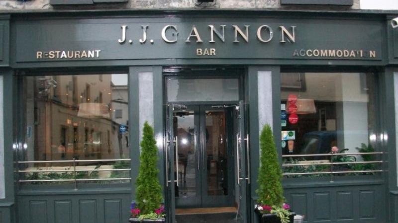 International protection applicants arrive at Ballinrobe hotel as protest stands down