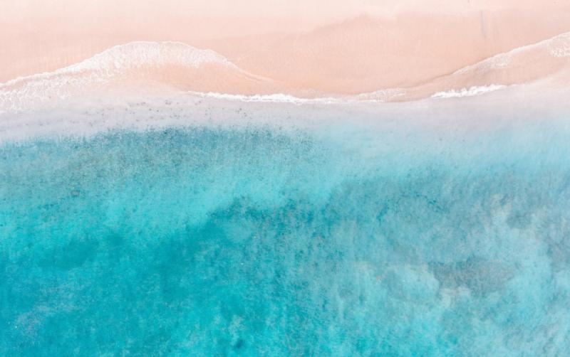 Travel show returning to RTÉ tonight sees Irish celebs visit popular holiday destinations