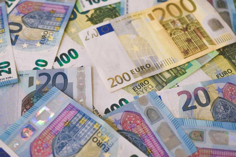 Make these six changes with your bills and you could save €5,000