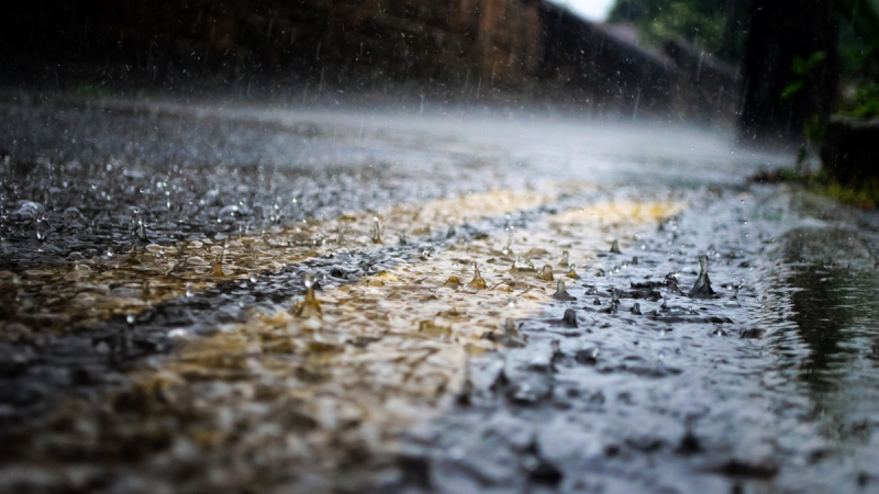 Met Éireann issues Status Yellow rain alert for FOUR counties as flooding expected
