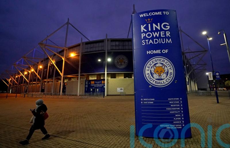 Fans urged not to travel to Community Shield by rail due to train strikes