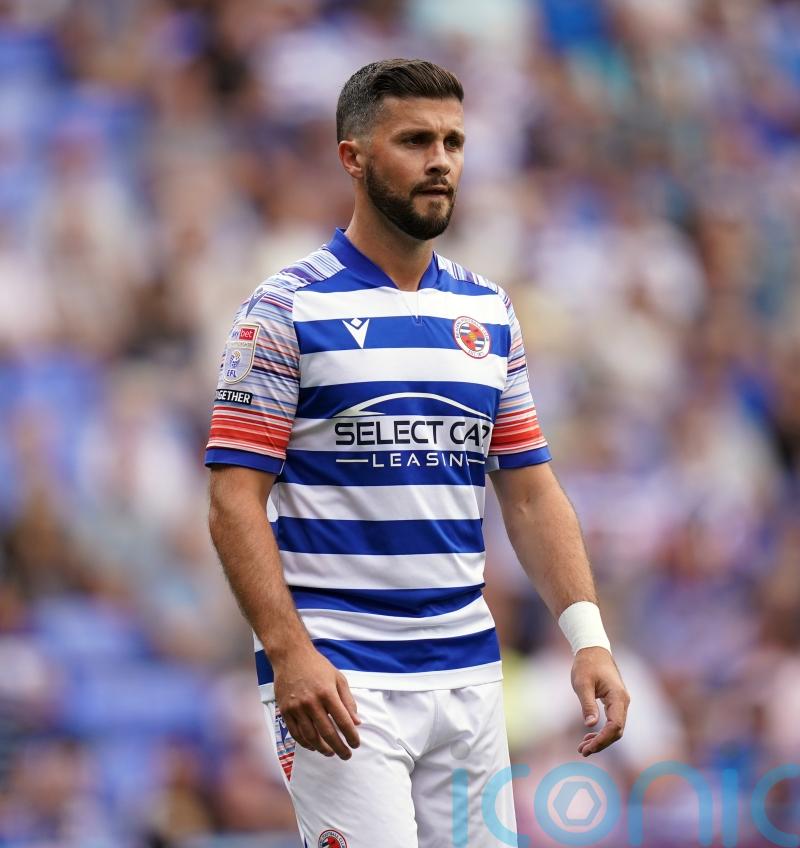 Shane Long could be available for Reading’s visit of Sunderland