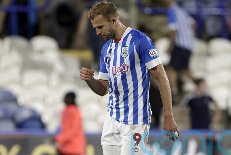 Huddersfield interim boss Narcis Pelach lauds ‘professional’ Jordan Rhodes