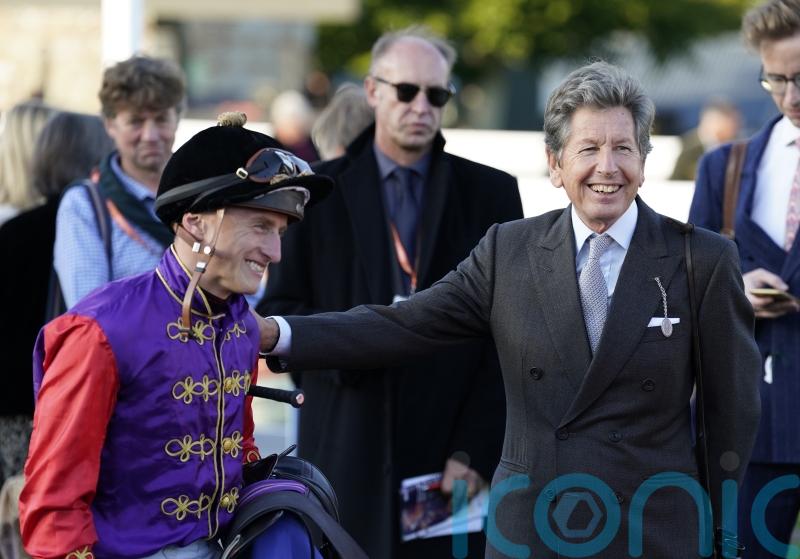 Royal runner Perfect Alibi bags Beckford prize