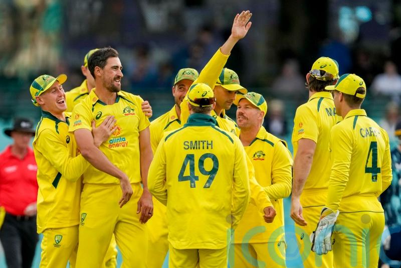 Australia clinch ODI series victory over England