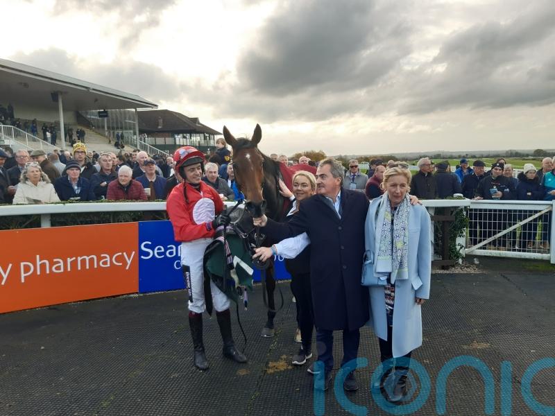 Leopardstown date for Lismullen Hurdle hero Home By The Lee