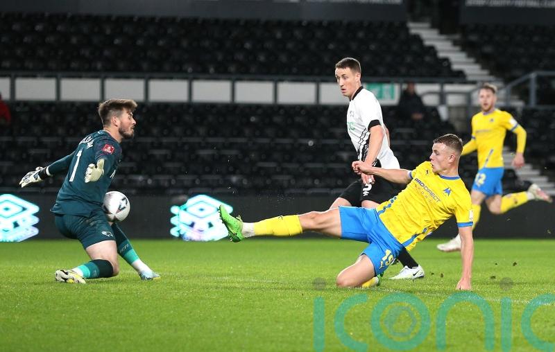 Will Goodwin has Gulls soaring as they snatch victory at Dagenham