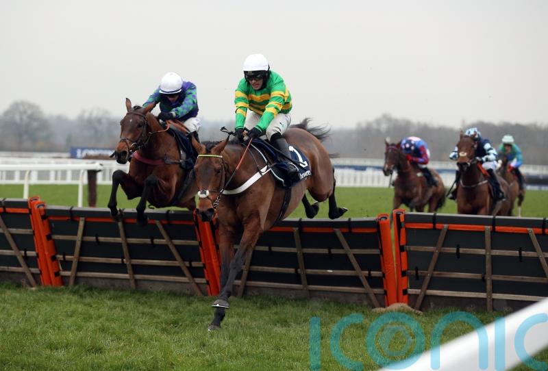 Long Walk Hurdle moved to Kempton on Boxing Day