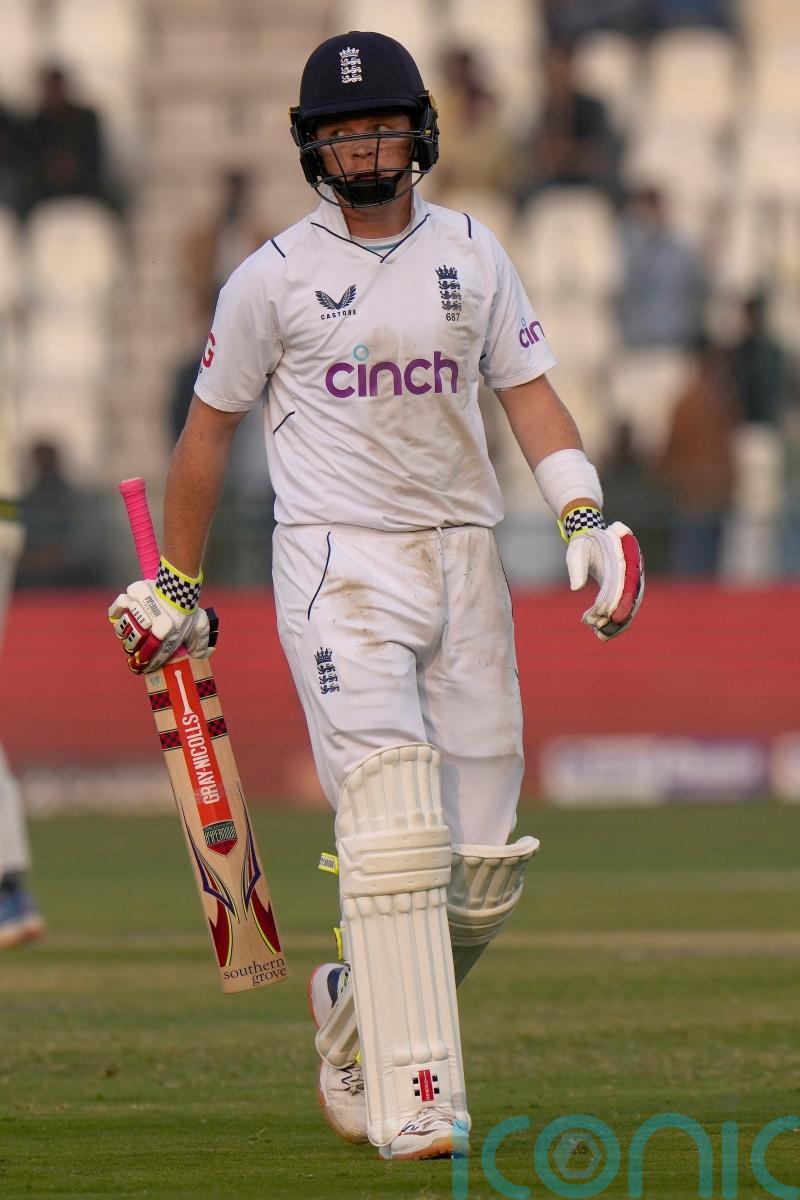 Ollie Pope hits half-century as Pakistan spinners keep England in check