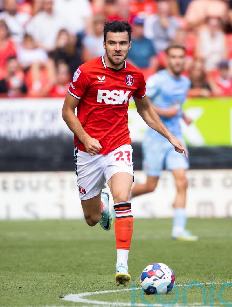 Charlton beat 10-man Portsmouth to end winless League One streak