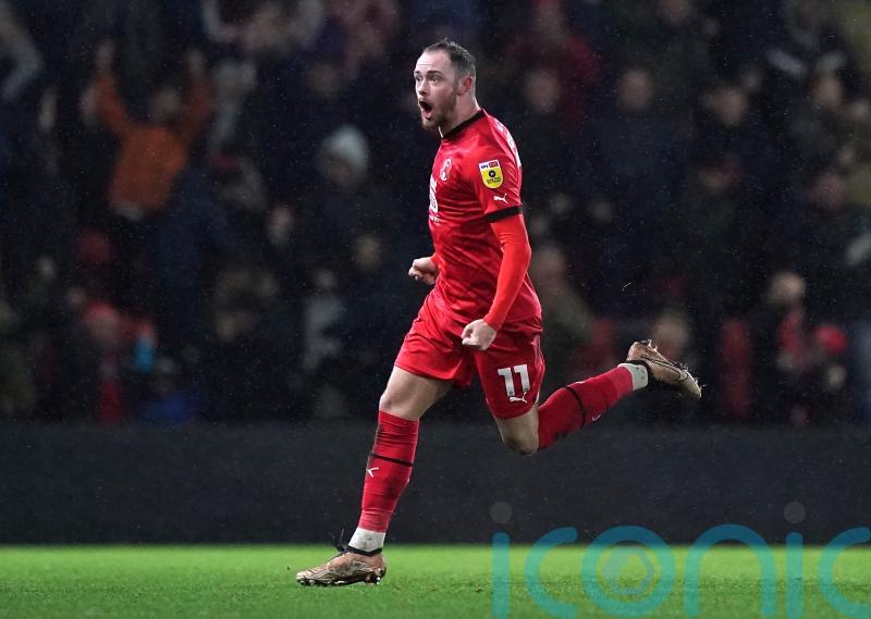Theo Archibald scores glorious winner as Leyton Orient see off Doncaster