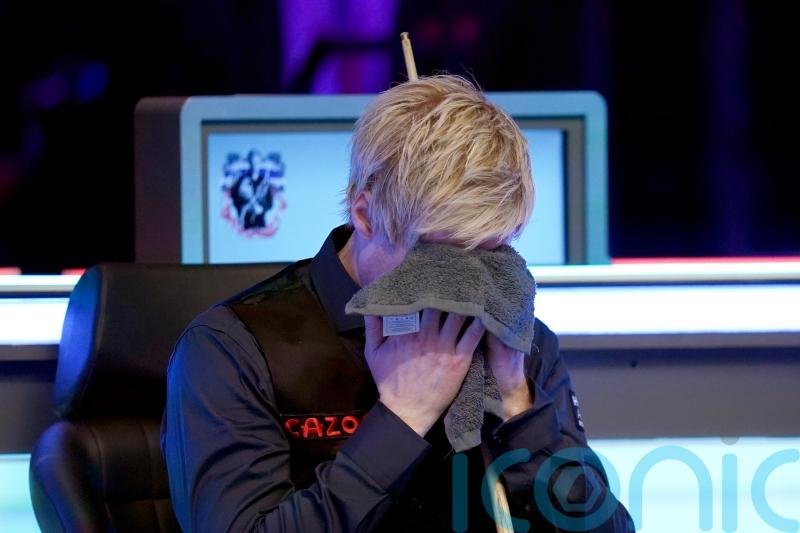 Neil Robertson’s Masters title defence ended early by Shaun Murphy
