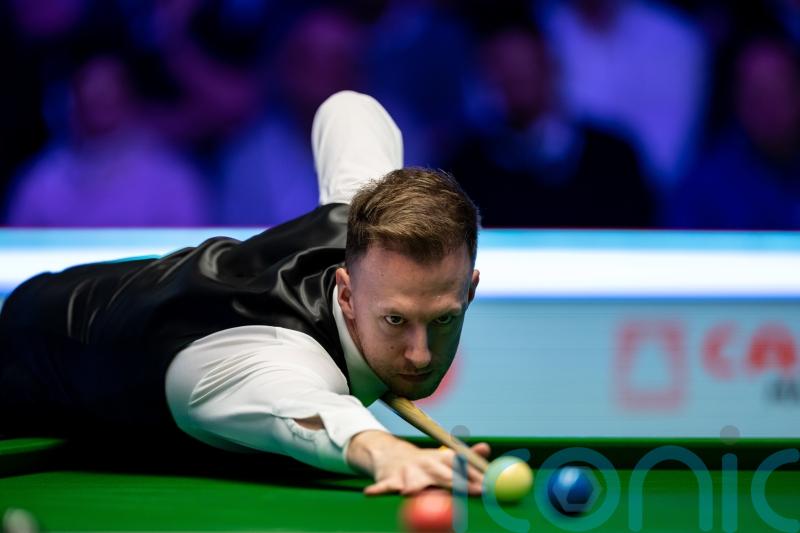 Judd Trump resists Mark Williams fightback for two-frame lead in Masters final
