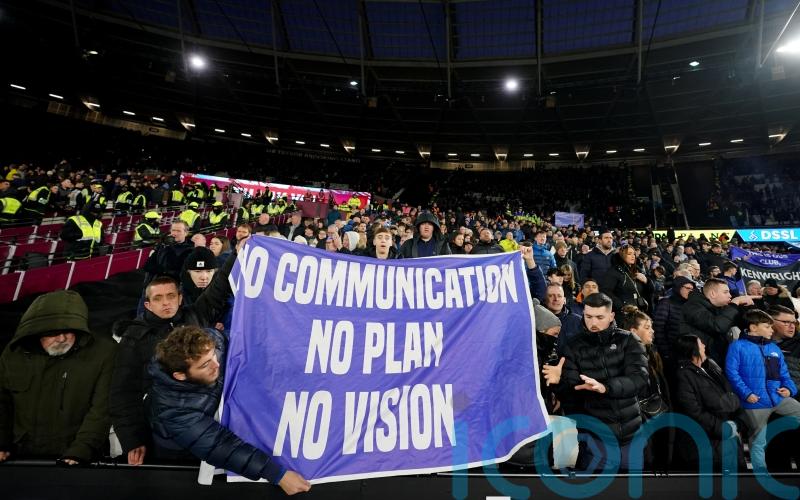 Group calls for Everton owner to ‘take urgent and radical steps to stop the rot’