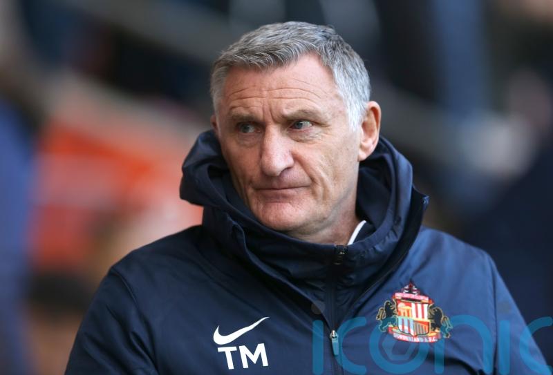 Tony Mowbray urges Sunderland to embrace ‘great test’ against Fulham in FA Cup