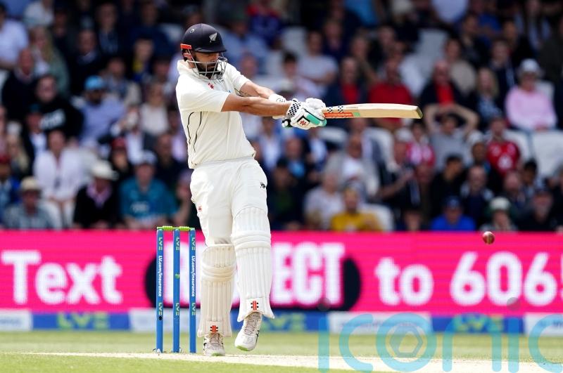 Lancashire sign New Zealand pair Daryl Mitchell and Colin de Grandhomme