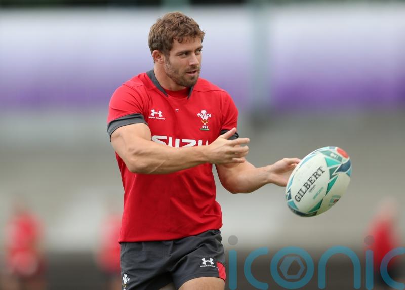 Leigh Halfpenny to start for Wales in Six Nations opener with Ireland