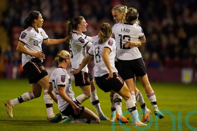 Marc Skinner urges players to relish run-in as Man United chase double