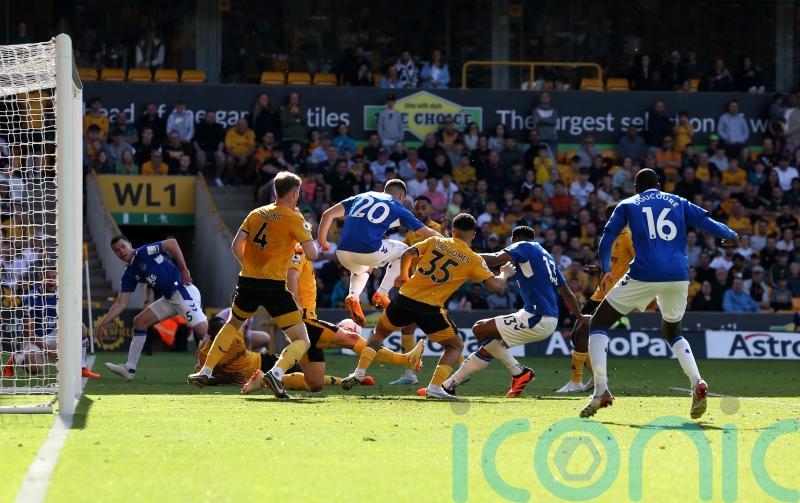 Yerry Mina’s last-gasp equaliser at Wolves gives Everton hope of survival
