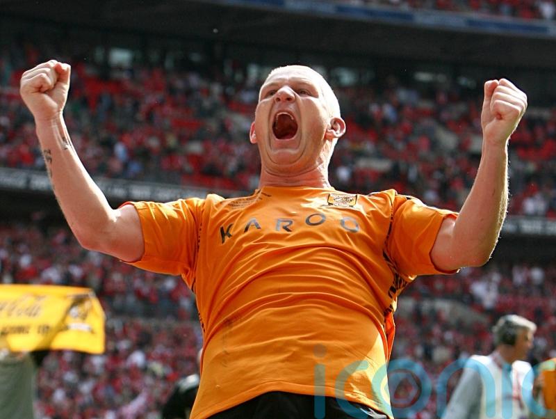 Dean Windass proud as Conor McGregor splashes cash – Tuesday’s sporting social