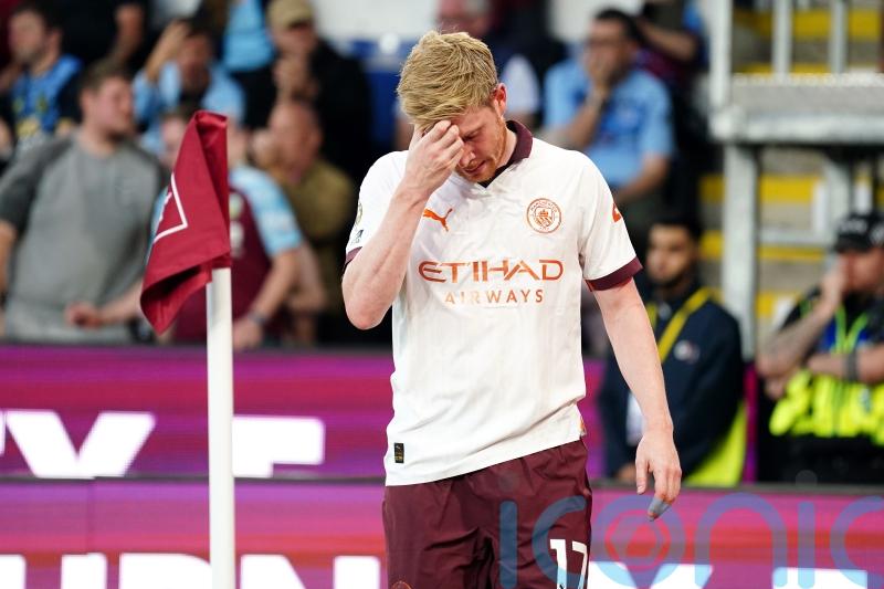 Kevin De Bruyne faces ‘a few weeks out’ after suffering another hamstring injury