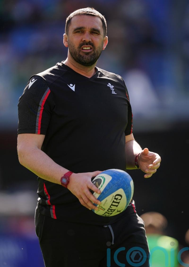Wales wary of ‘wounded’ Australia, says assistant coach Jonathan Thomas