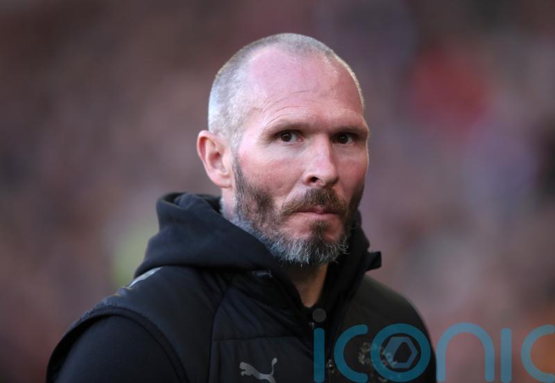 Michael Appleton wins first home game as Charlton boss as Wycombe beaten