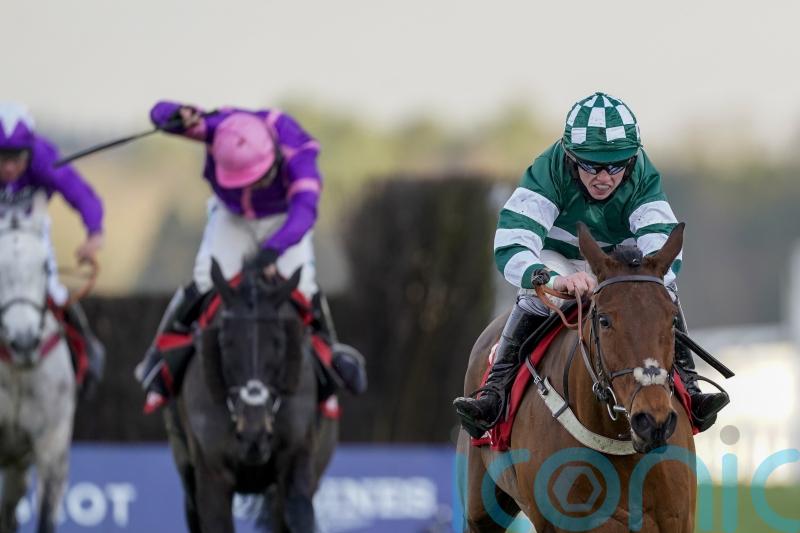 Enqarde books Tommy Whittle ticket at Warwick