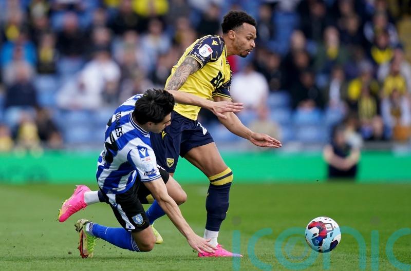 Josh Murphy praised by boss Des Buckingham as Oxford progress