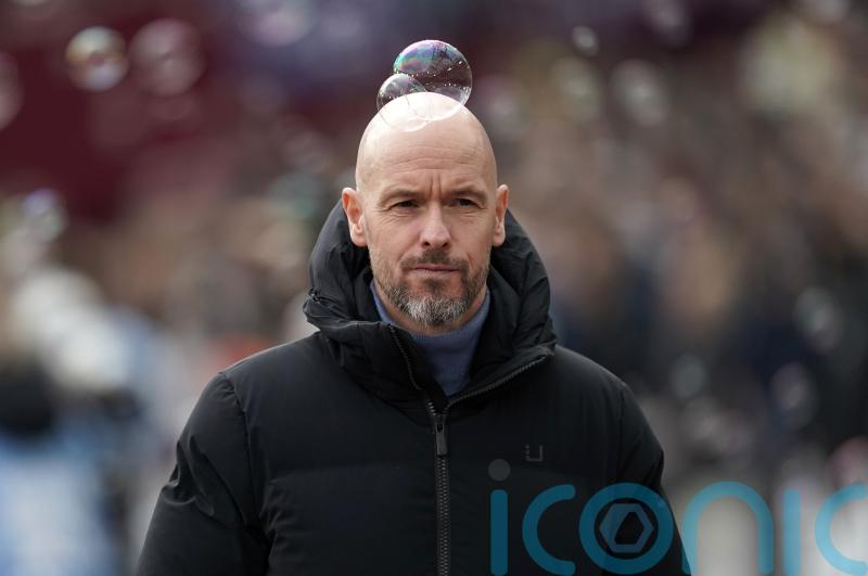 Late goals earn West Ham win over lacklustre Manchester United