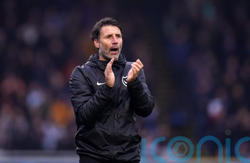 New boss Danny Cowley hails Colchester’s commitment after late draw at Swindon