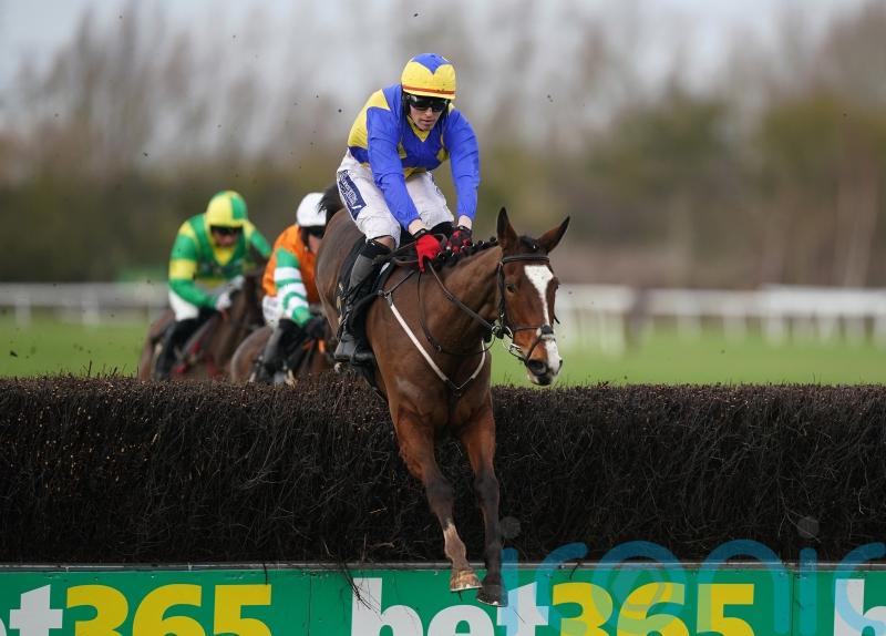 ‘Brilliant’ Brides Hill completes hat-trick at Huntingdon