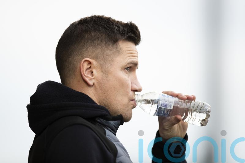 Lee Bell ‘furious’ with Crewe’s first-half display at MK Dons