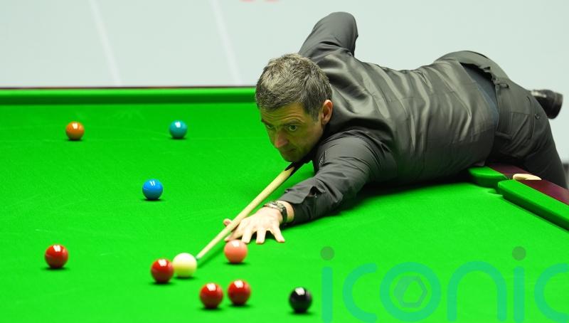 Ronnie O’Sullivan leads Ryan Day as Stephen Maguire reaches Crucible quarters