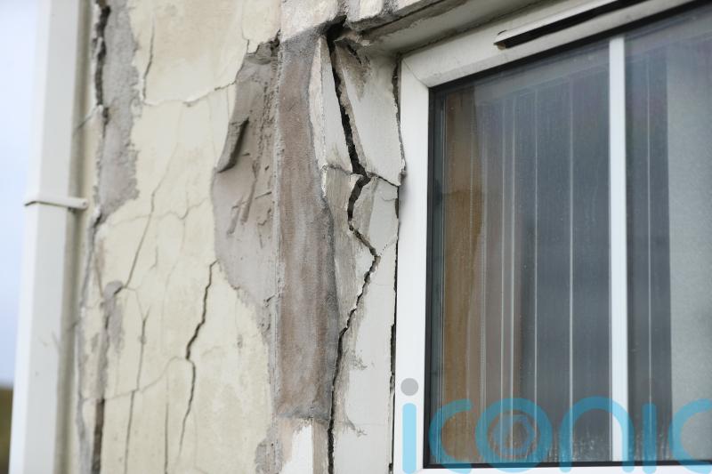 Sinn Fein accuses Government of attempt to limit support for mica homes