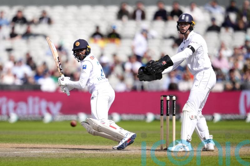 Sri Lanka stretch lead as England search for a breakthrough without Mark Wood