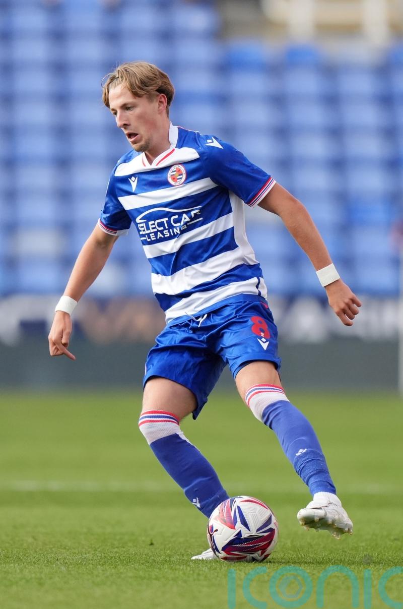 Charlton surrender unbeaten start at Reading