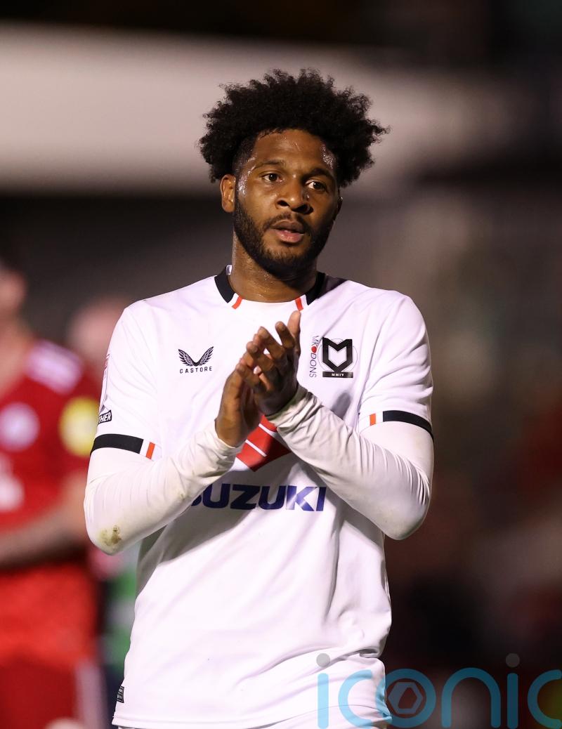 Managerless MK Dons draw with Doncaster as both sides finish with 10 men