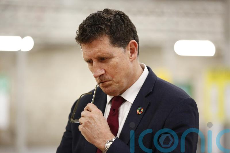 Ryan raises ‘ambiguity’ over alleged munitions flights