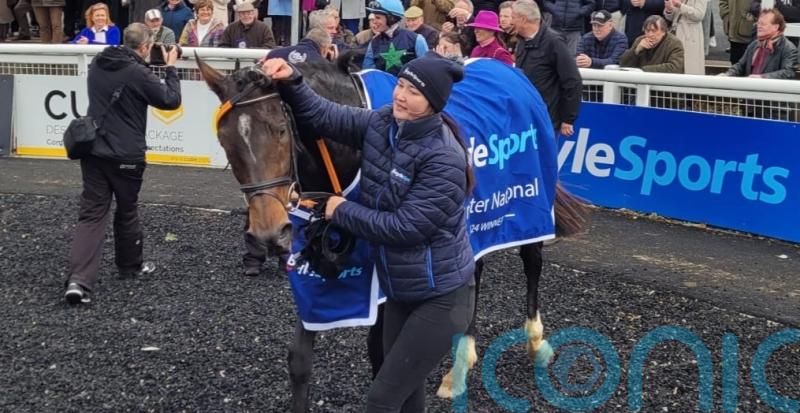 Real Steel gallops on gamely for Munster National triumph