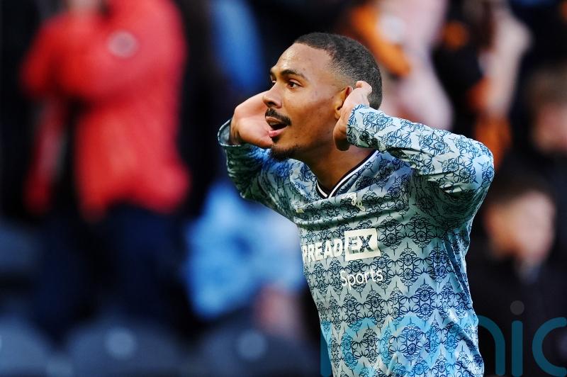 Sunderland lead the Championship again as Wilson Isidor’s solo goal sinks Hull